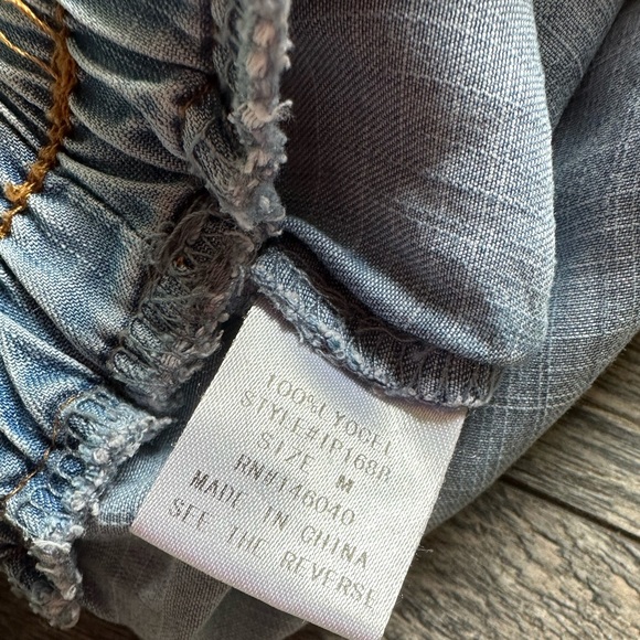 Signature8 Shorts - Picture 2 of 3